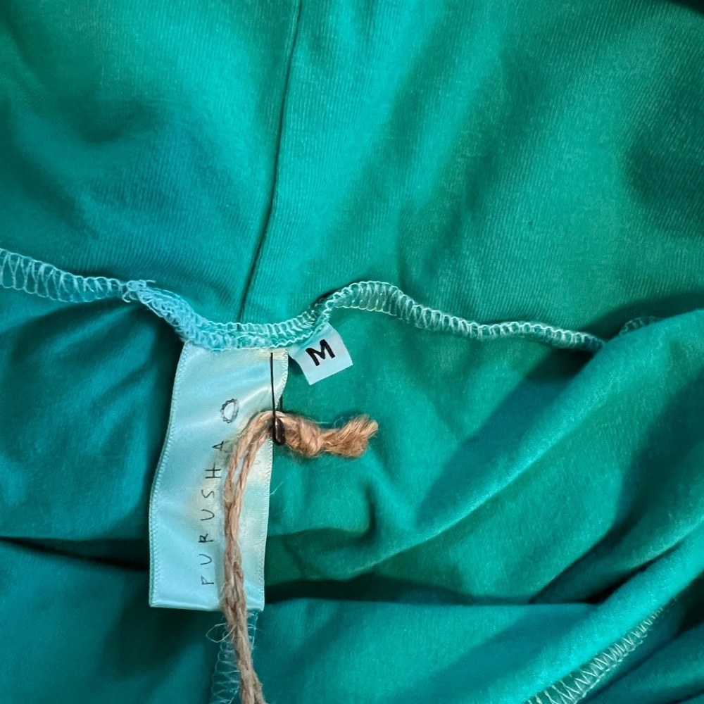 Green Mermaid Scale Leggings - Picture 6 of 11